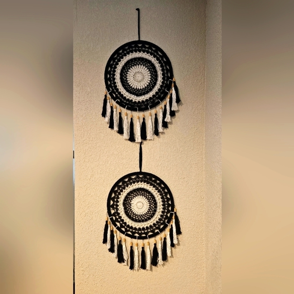 Black and White Dreamcatcher Wall Decor